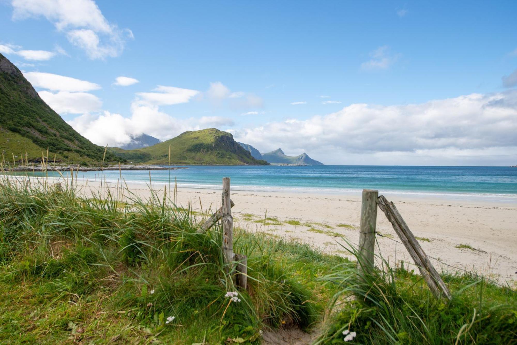 Haukland Beach Panorama Offersoya Exteriér fotografie